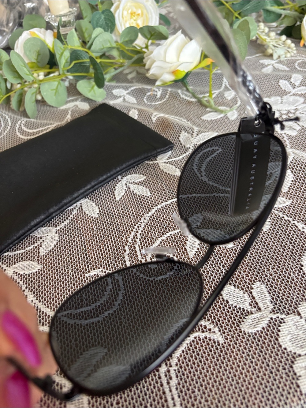 NEW Quay Australia Vivienne Black Metal Aviator Sunglasses for Women with case. - Picture 3 of 7